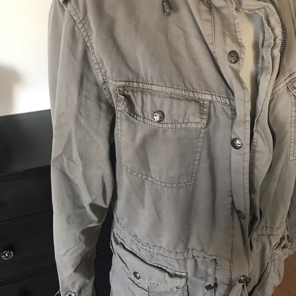 Buffalo Utility Jacket 🧥 in Khaki Color - Picture 3 of 7